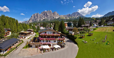 - Sport Hotel Cortina - Italia Delight