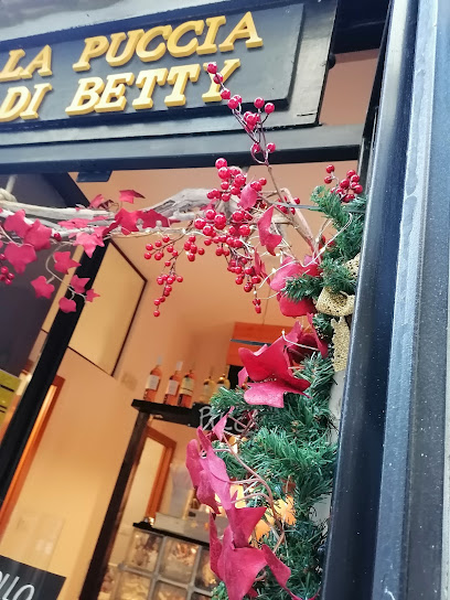 Ristorante - BETTY &apos; S pucceria di mare - Italia Delight