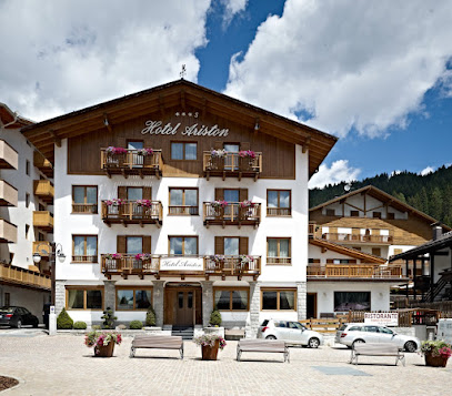 - Hotel Ariston B&B and Restaurant Madonna di Campiglio - Italia Delight