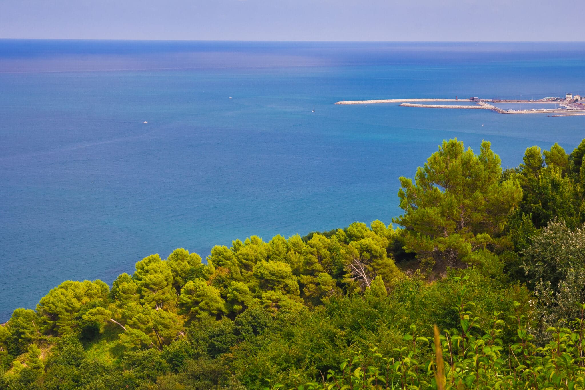 Il parco del Monte San Bartolo, Pesaro, Italia.