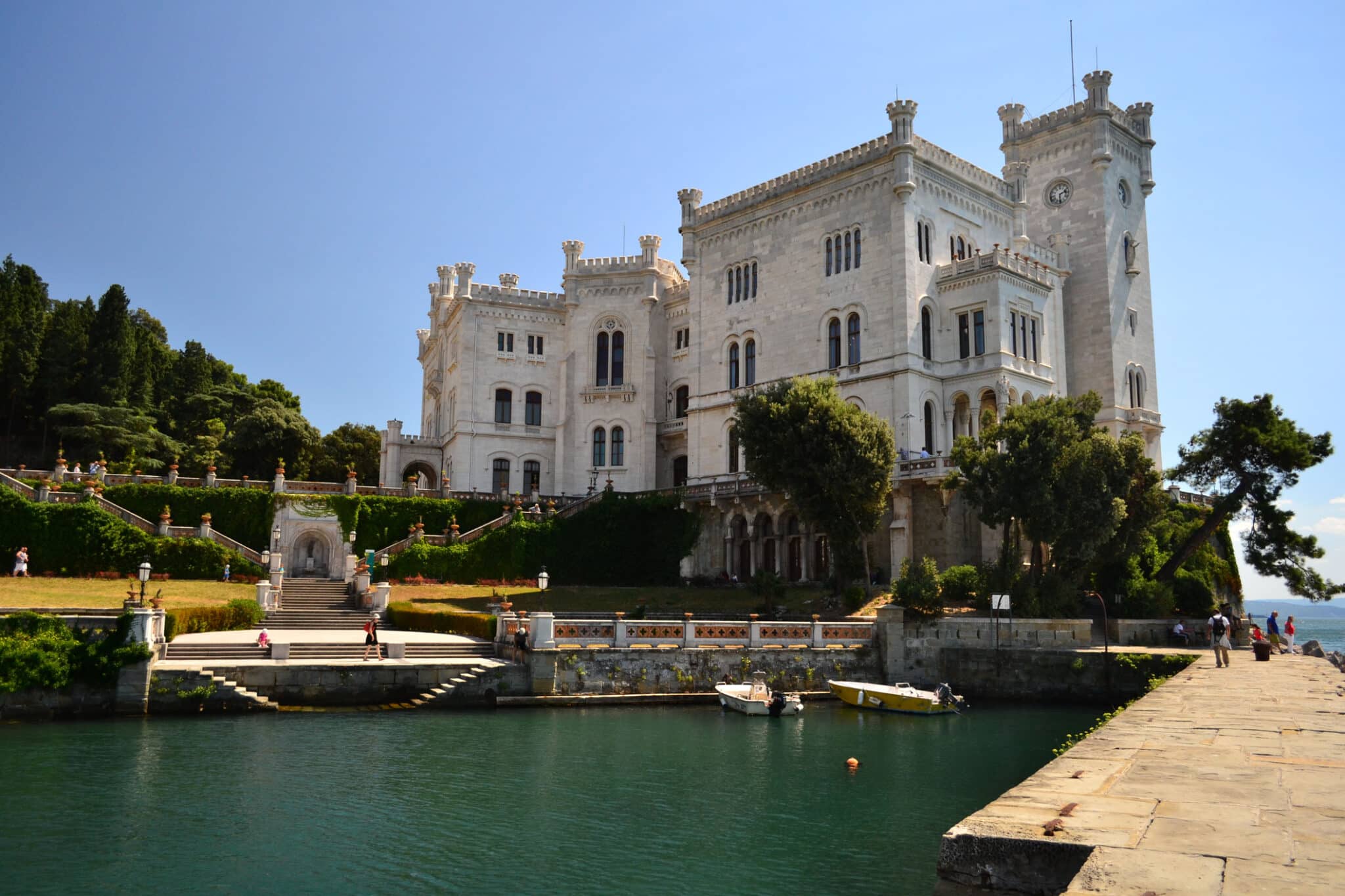 Vue du château de Miramar, Trieste, Italie