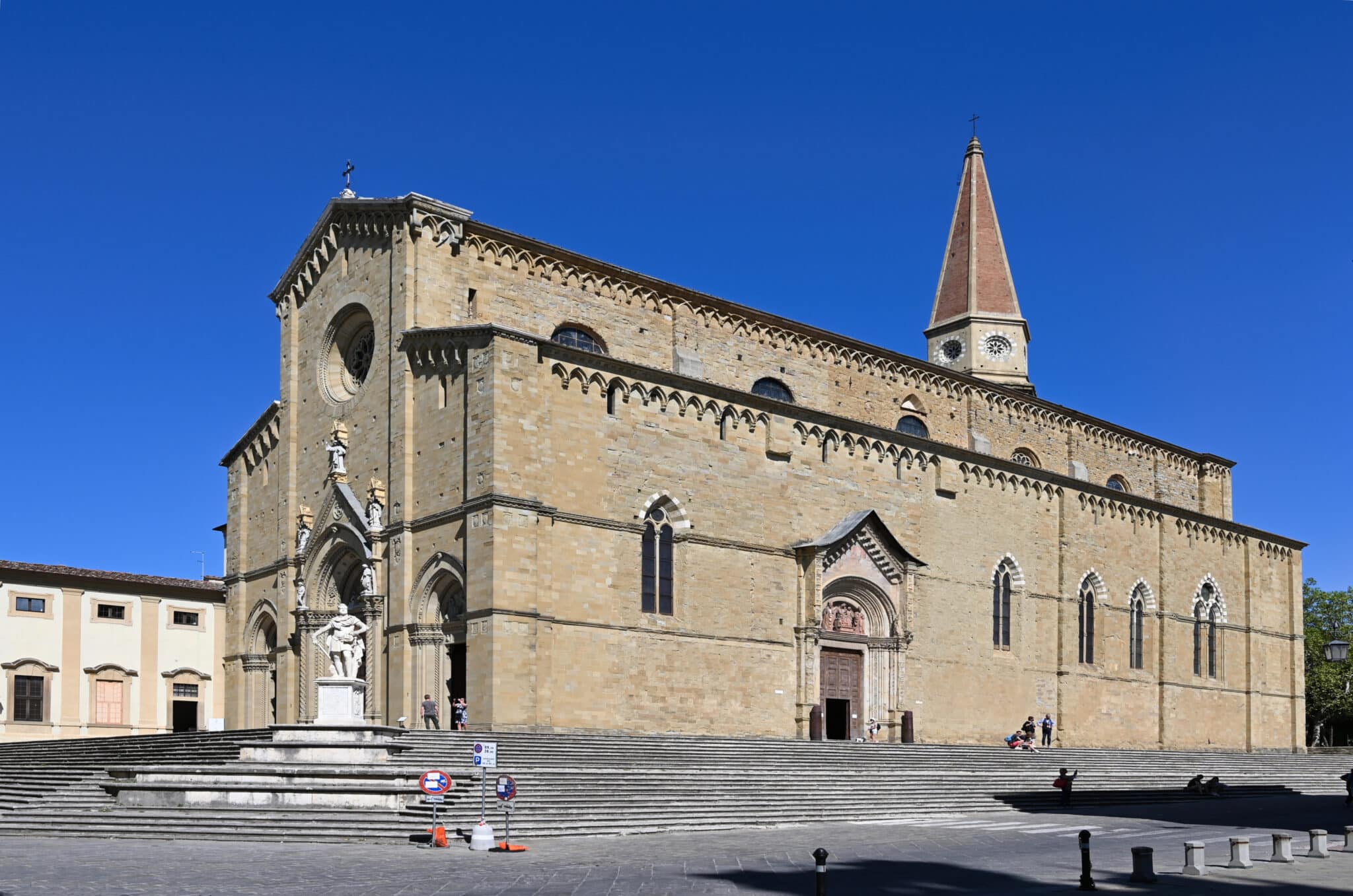 Arezzo - Cattedrale dei Santi Pietro e Donato