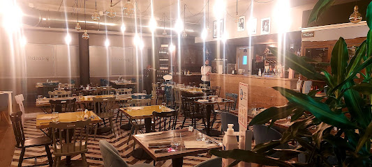 Ristorante - l&apos;ideale Pizza Contemporanea & Bistrot Como - Italia Delight