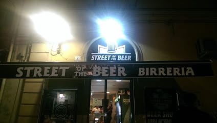 Outdoor beer garden - Street of The beer - Italia Delight