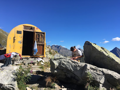 Rifugio di montagna - Bivacco Ravelli - Italia Delight