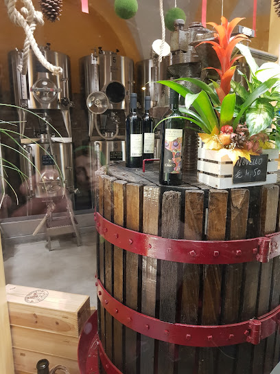 Enoteca - Crifo Wine Store Bari - Italia Delight