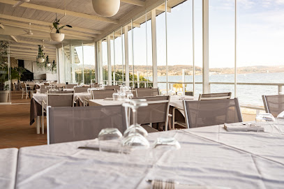 Ristorante di pesce - La Caletta sul lago - Italia Delight