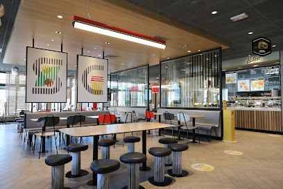 Fast food - McDonald&apos;s Formia CC Itaca - Italia Delight