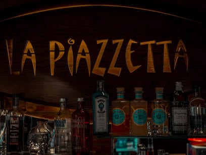 Restaurant - La Piazzetta - Italia Delight