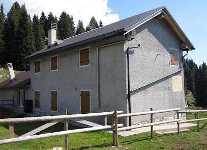 Rifugio di montagna - Casara Zebio Pastorile - Italia Delight