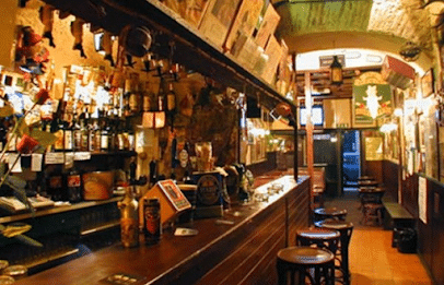 Pub - The Druid&apos;s Den - Italia Delight