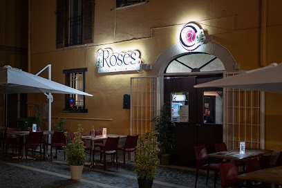 Ristorante per aperitivi - The Roses | Aperitivi e Degustazioni - Italia Delight