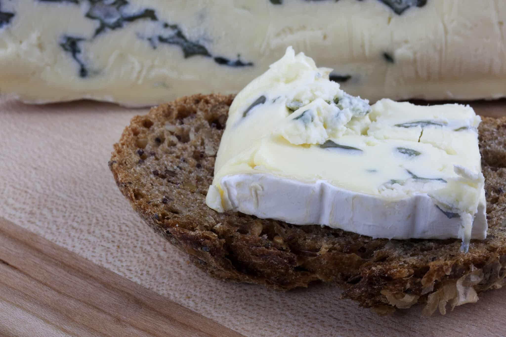 Gorgonzola su pane integrale