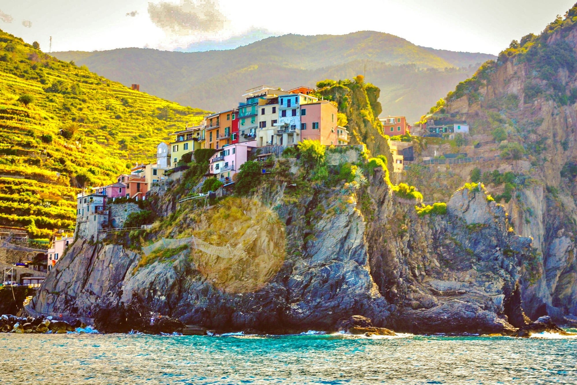 The Cinque Terre cliffs host the Italian coastline