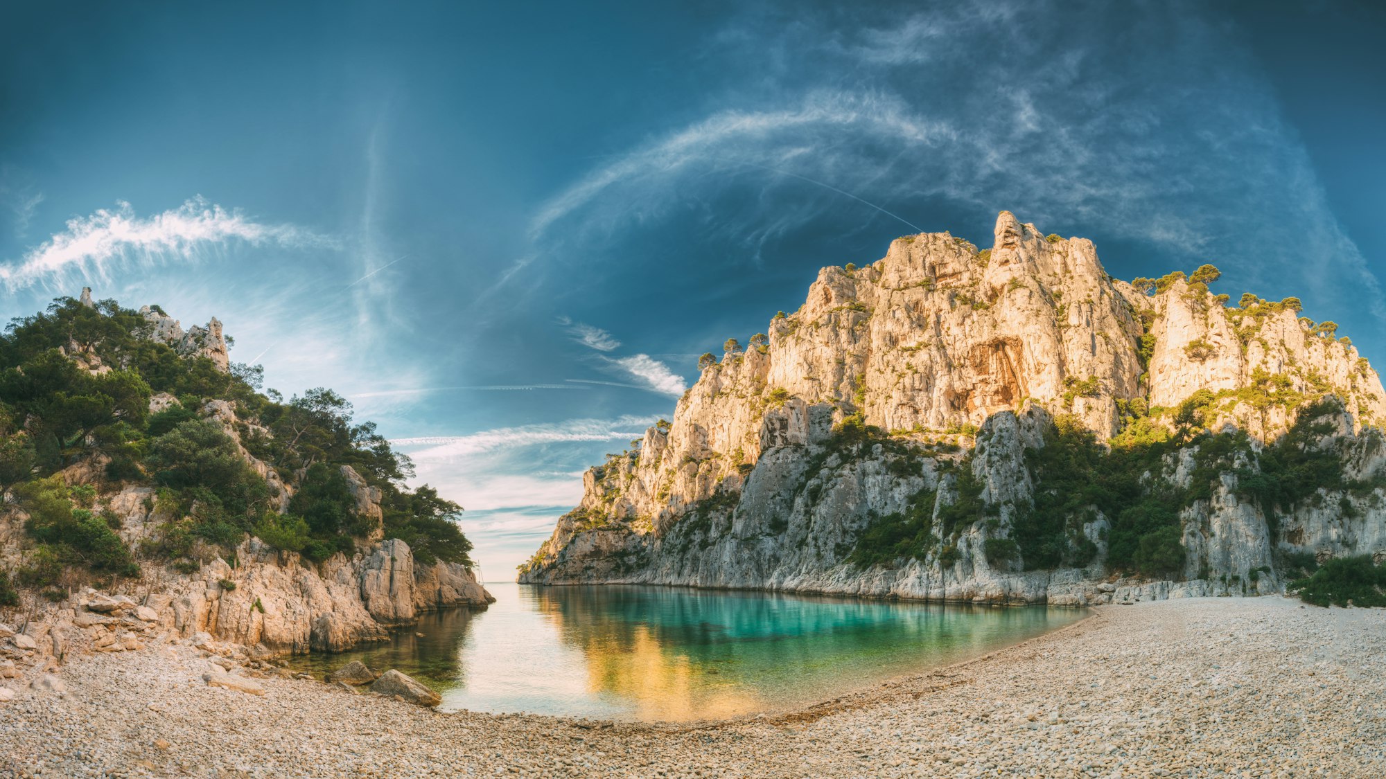 Francia, Cassis. Panorama delle Calanques sulla Costa Azzurra della Francia.