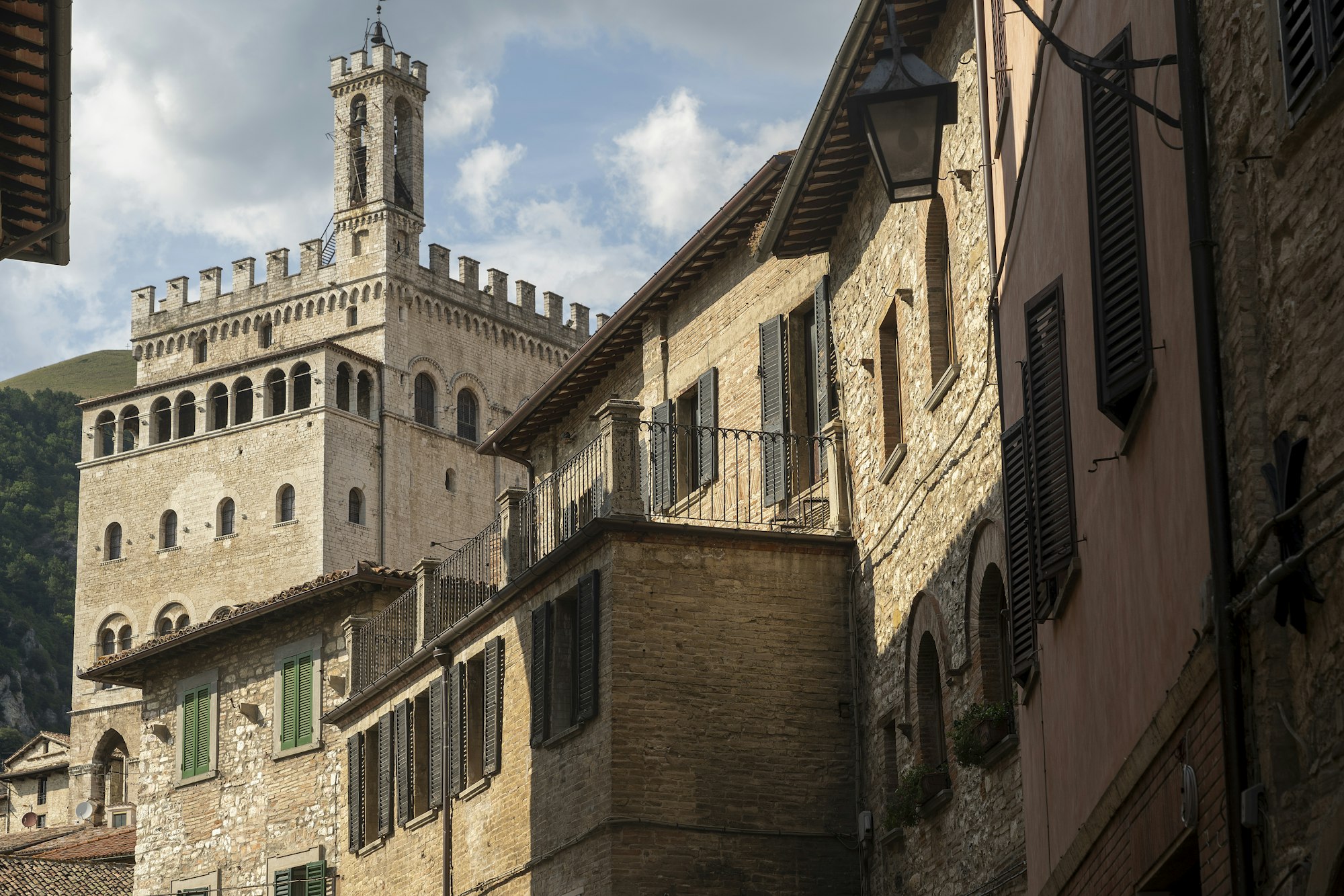 Vista sul Palazzo dei Consoli di Gubbio