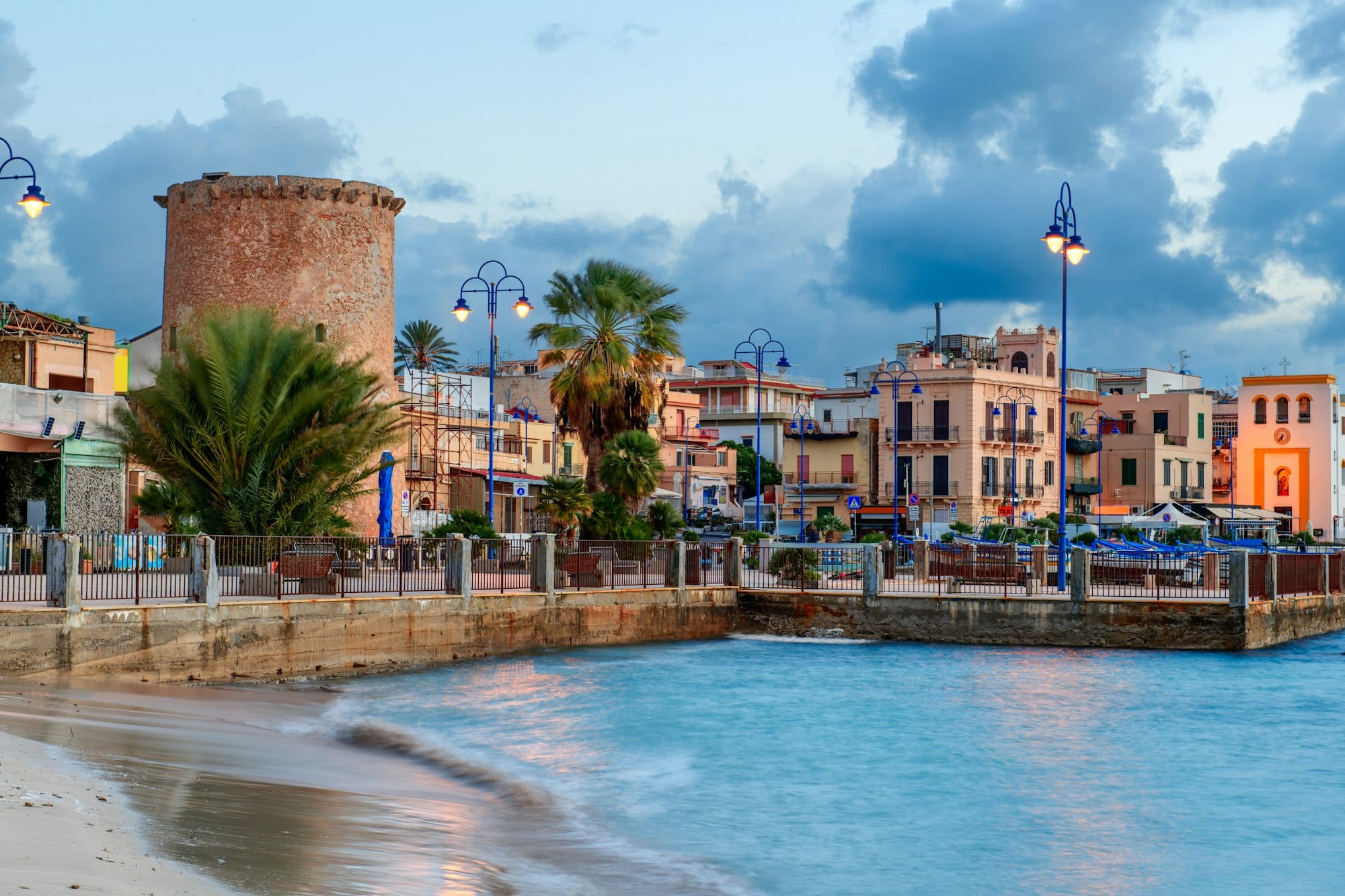 Palermo, Sicilia, Italia a Mondello sulla spiaggia