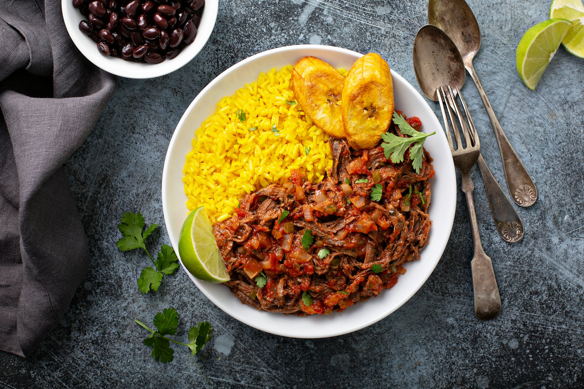 Ropa vieja con Carne e Riso