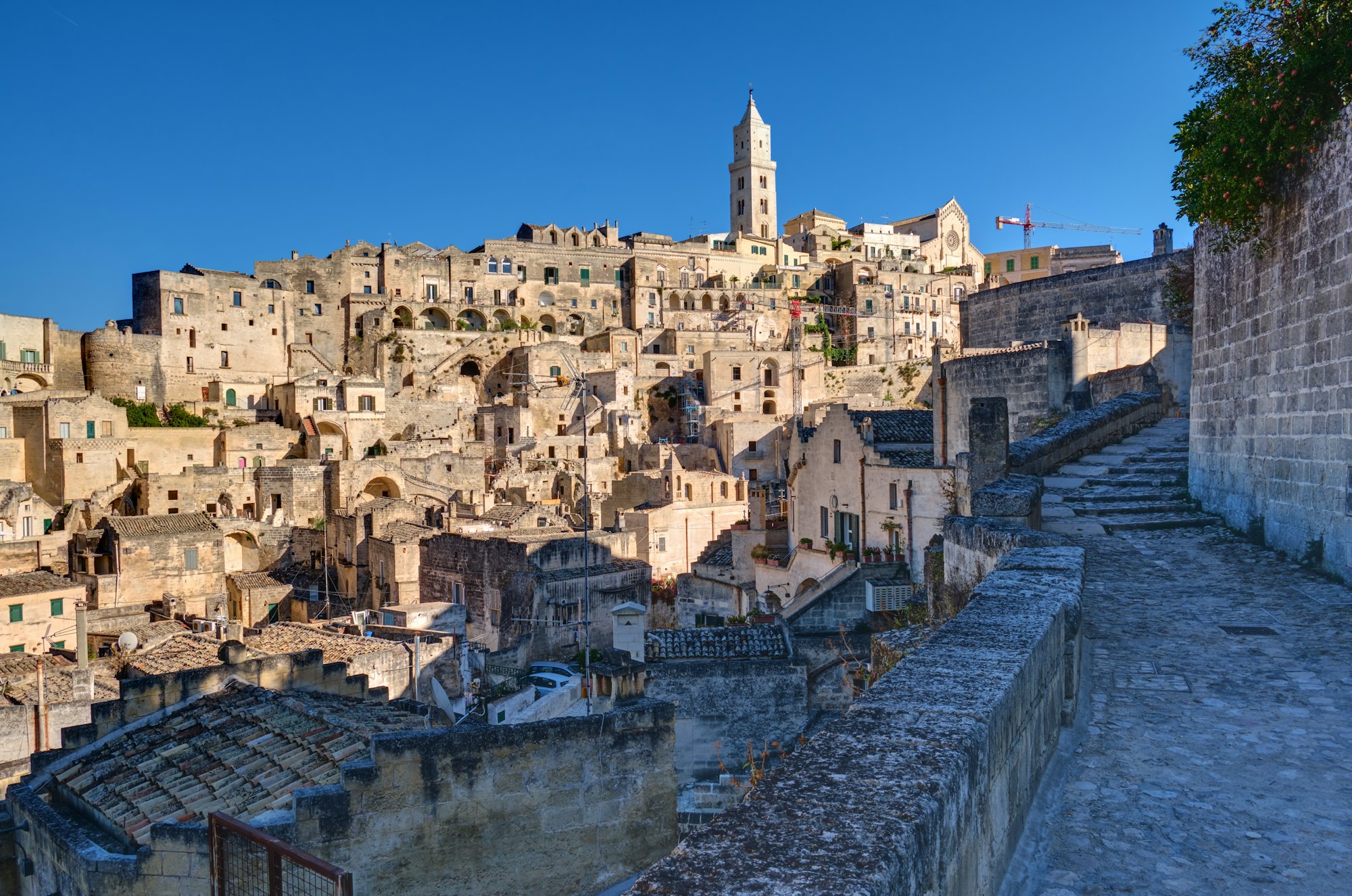 Strada nella città di Matera