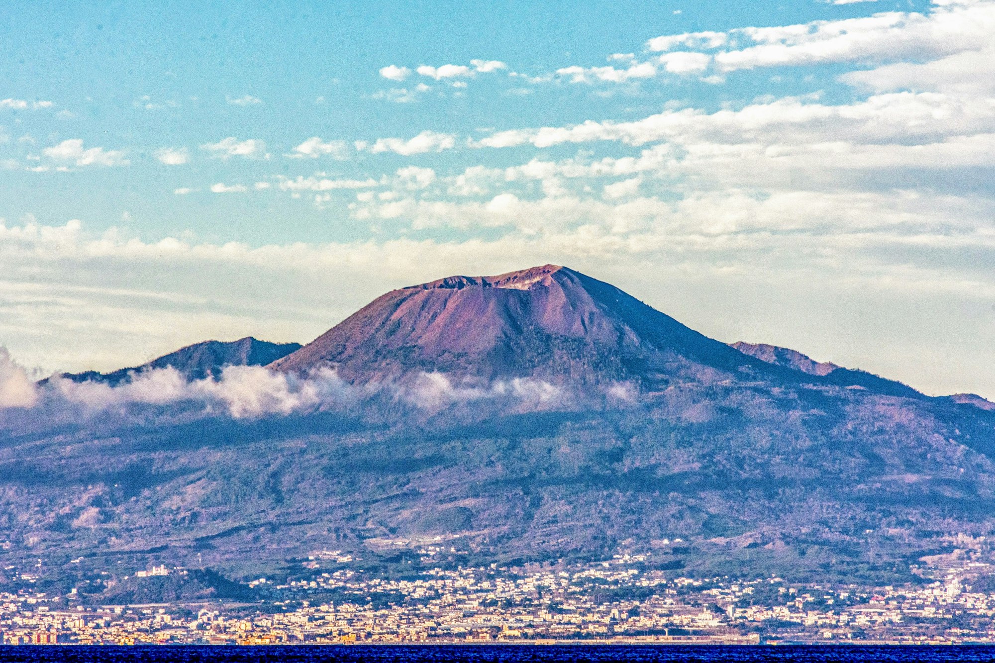 Veduta del vulcano Vesuvio a Pompei, Napoli, Italia