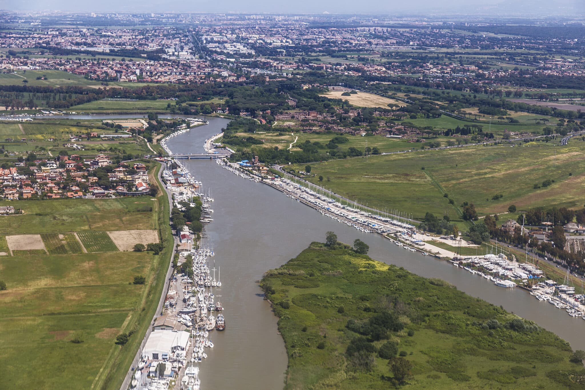 Fiume Tevere a Fiumicino