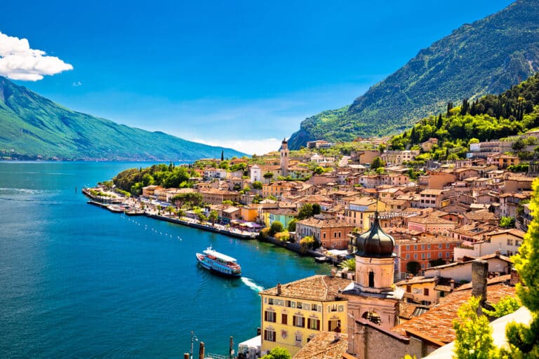 Paysage du lac de Garde, Italie.