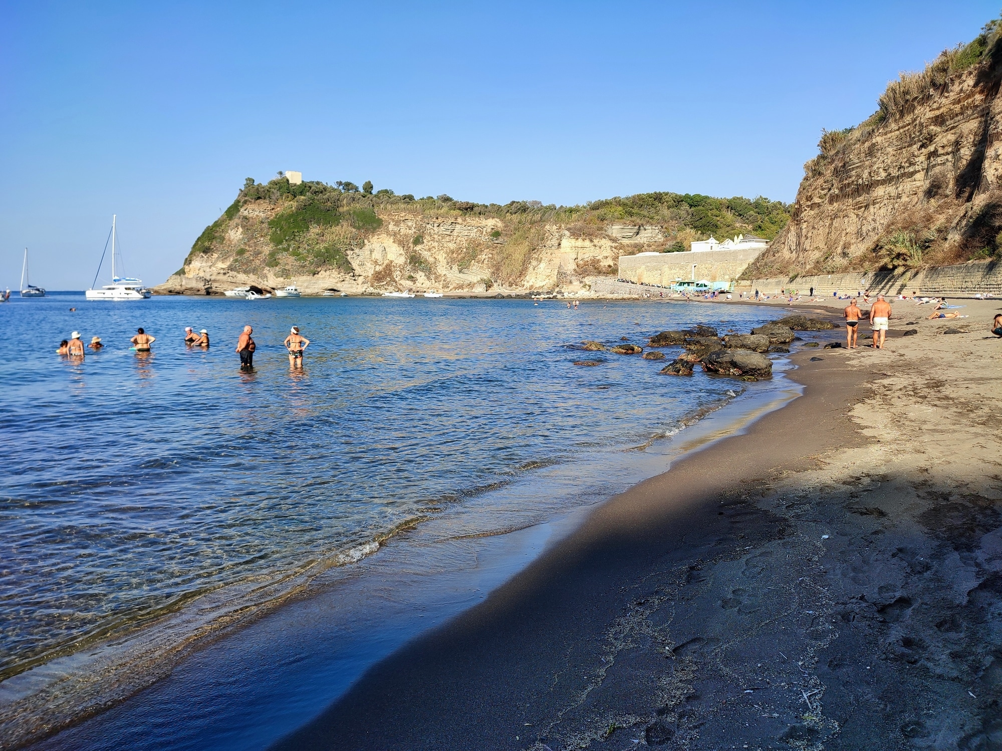 Procida - Turisti alla Spiaggia del Postino. Procida, Campania, Italy