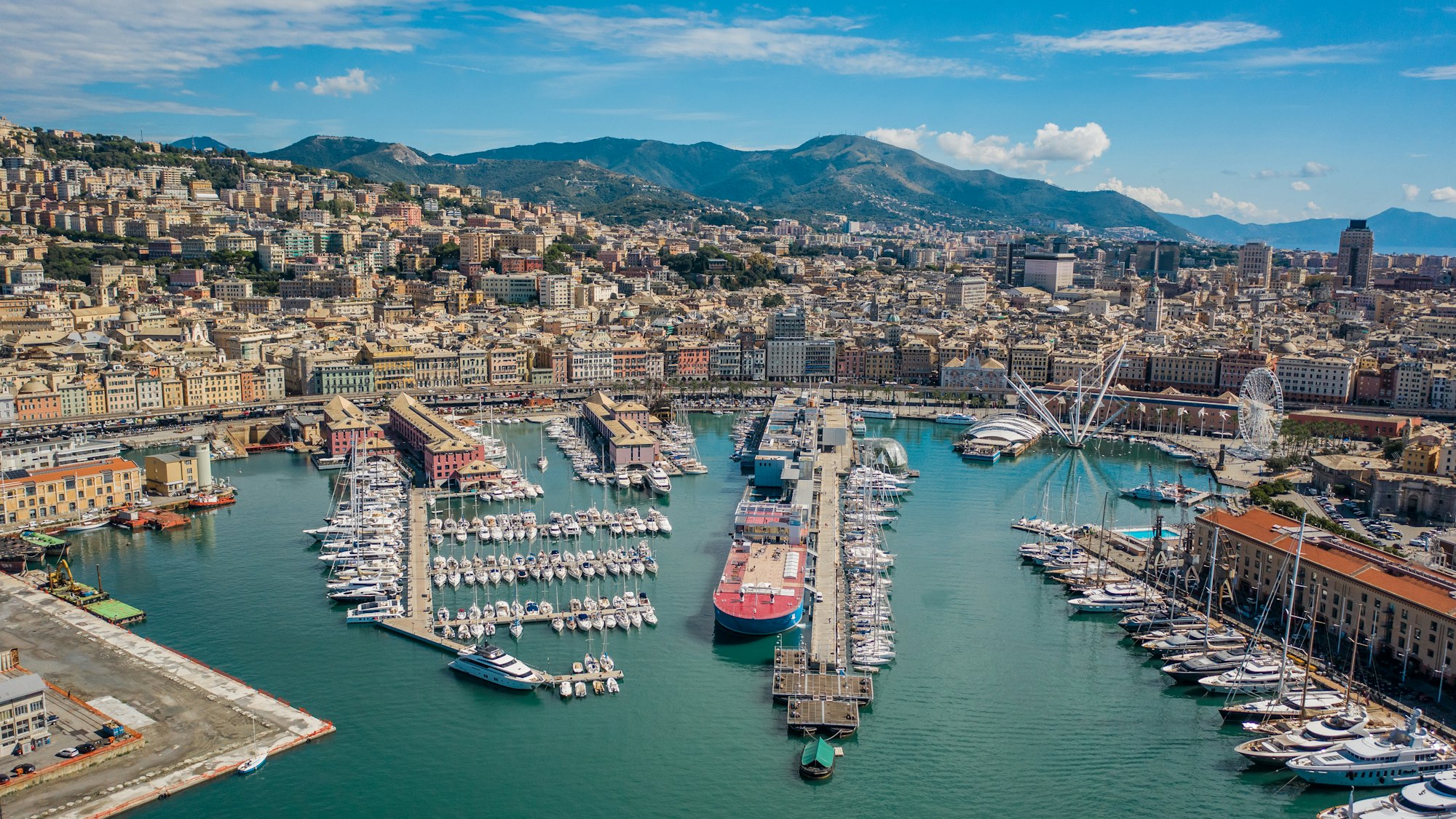 Vista Aerea del Porto di Genova