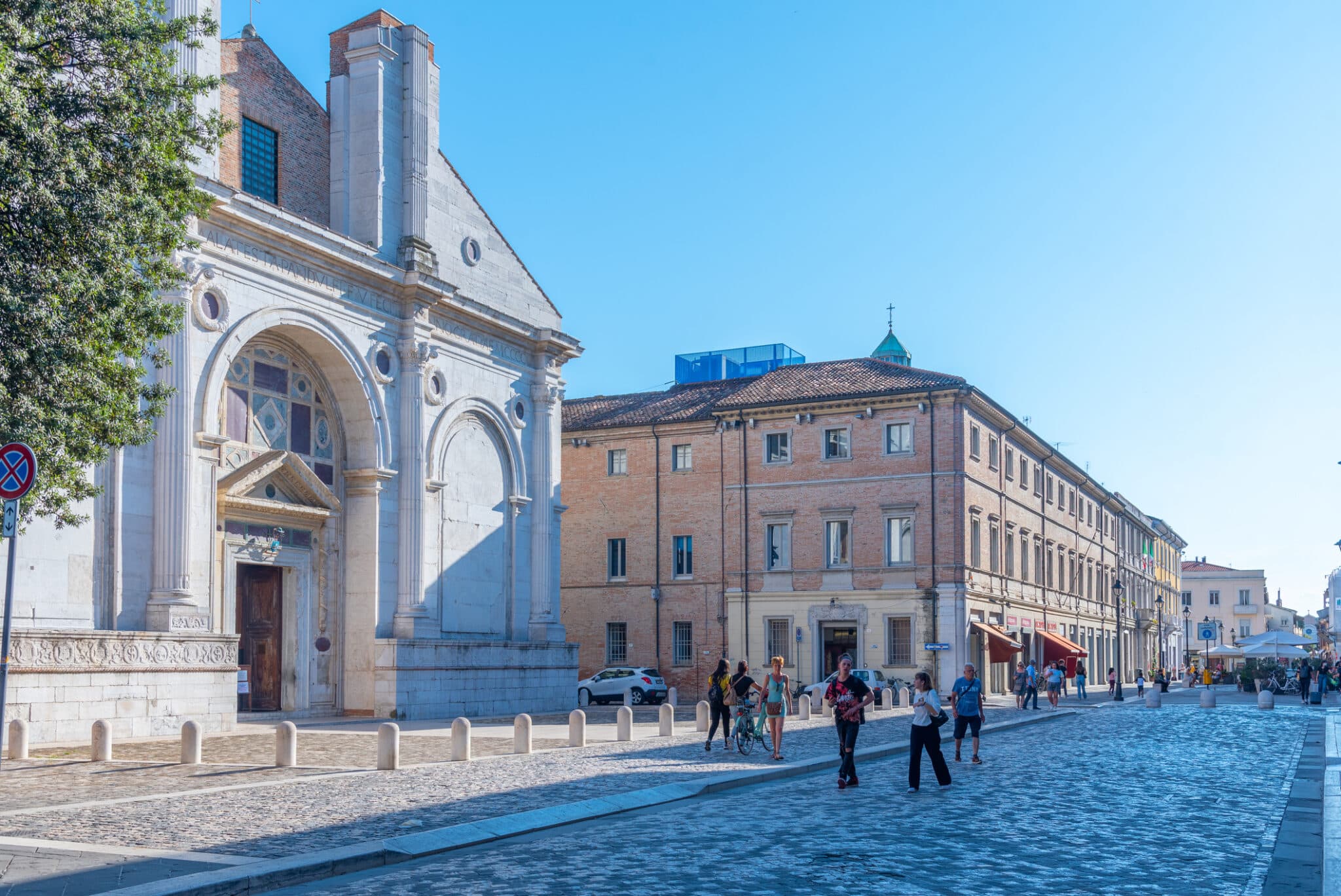 Il Tempio Malatestiano è la chiesa cattedrale di Rimini, in Italia.