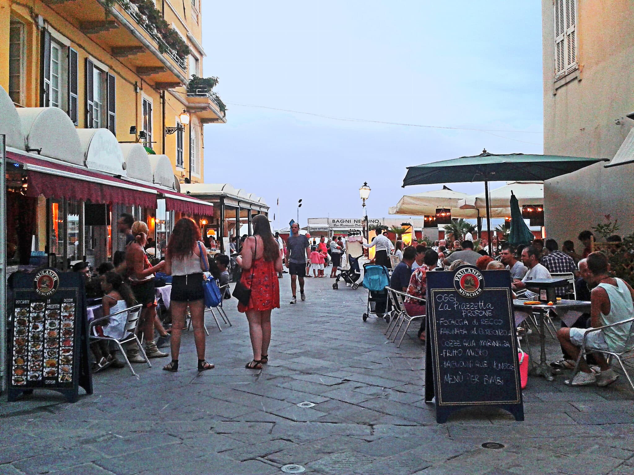 Italia Alassio nel tardo pomeriggio. Alassio, Liguria, Italia