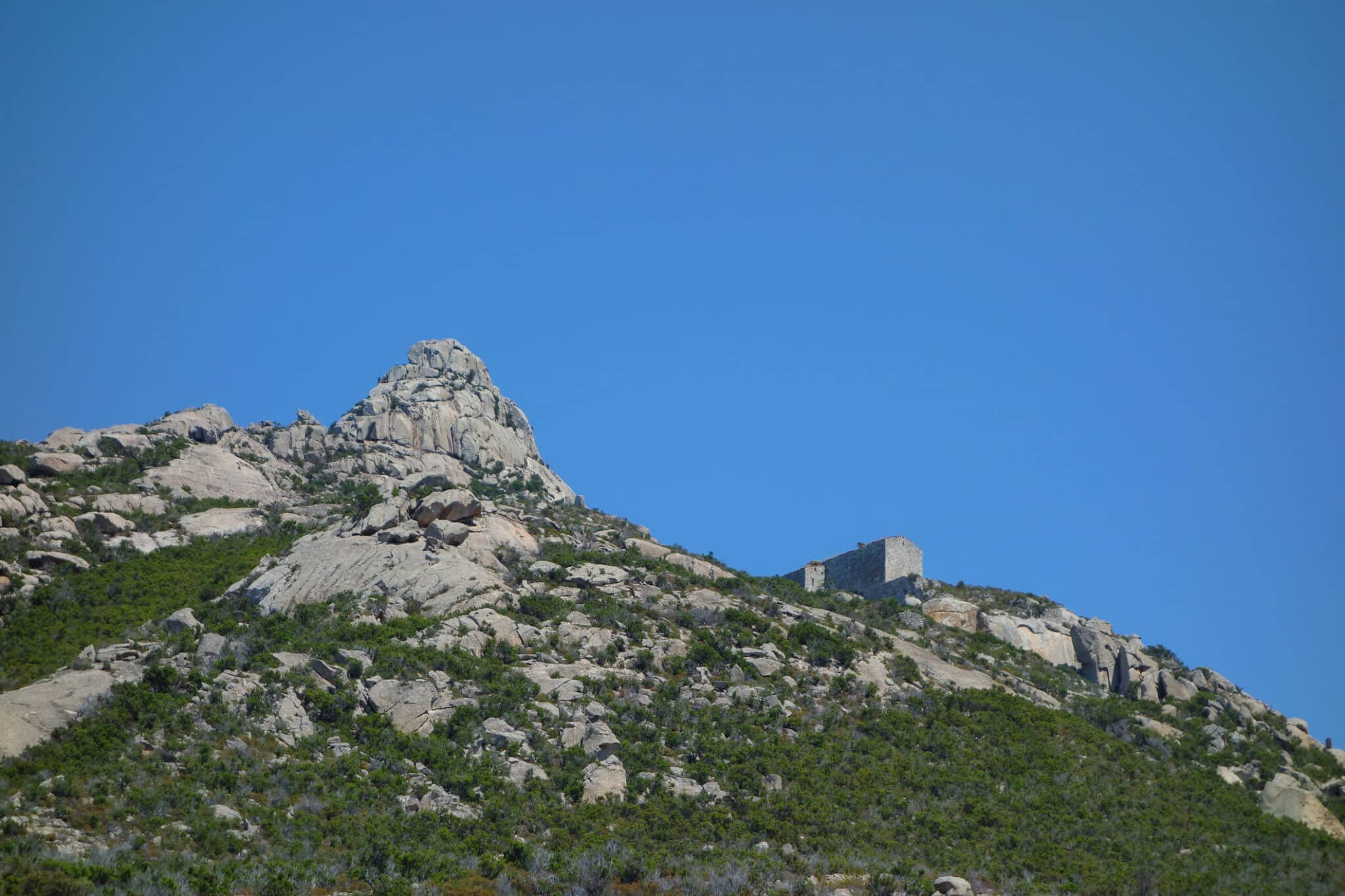 Monastero di san mamiliano nell'isola di montecristo a portoferraio