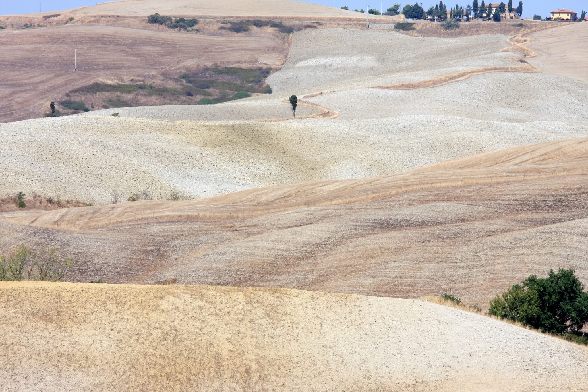 Paysage italien de la Balze près de Volterra en Toscane.